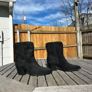 Women’s Dallas Ankle Western Bootie by Universal Thread size  8 black spring